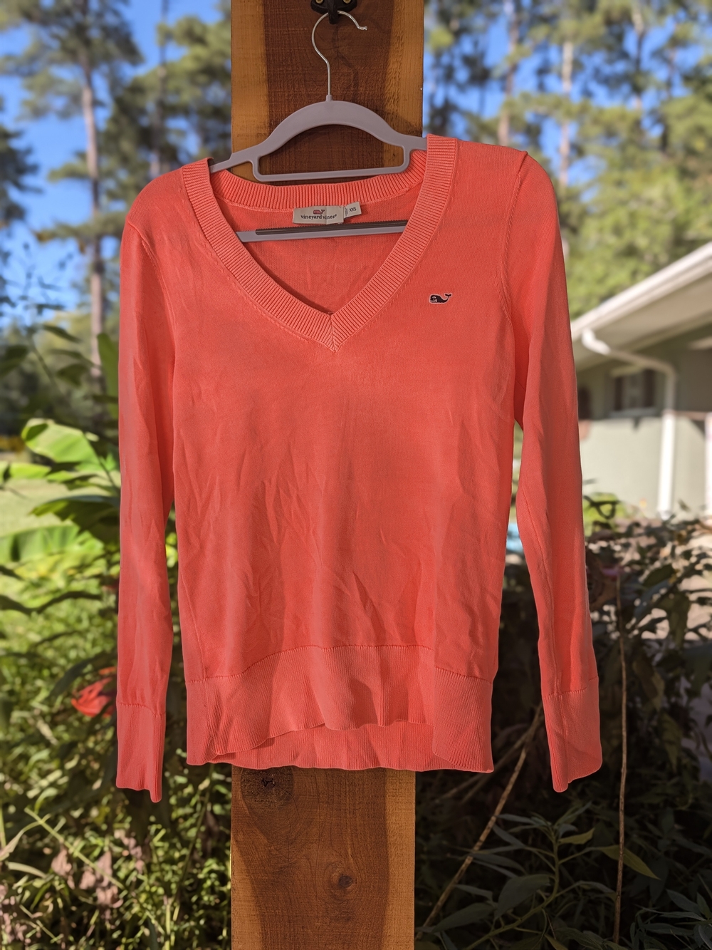 Vineyard Vines Women's Coral V-Neck Sweater
